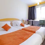 Resothel Group מלון 3*