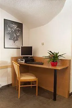 Szálloda Resothel Group