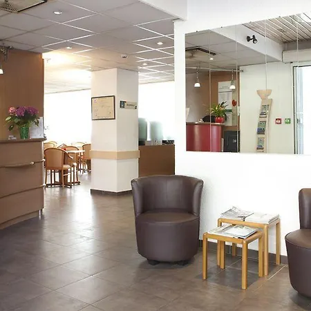 Resothel Group 酒店 3*