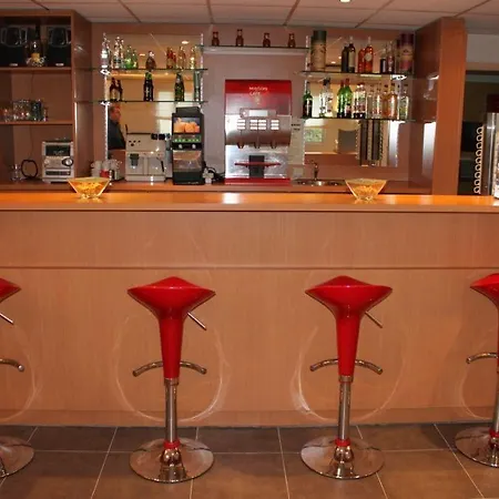 Resothel Group 3* Le Cannet