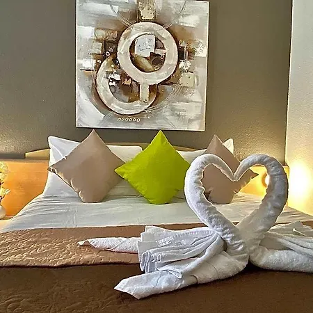 Resothel Group Hotel